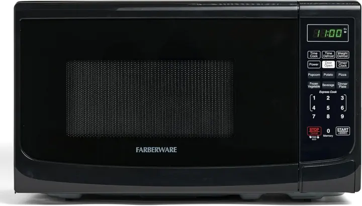 Farberware 0.7 cu ft Countertop Microwave Oven — 700W, Black