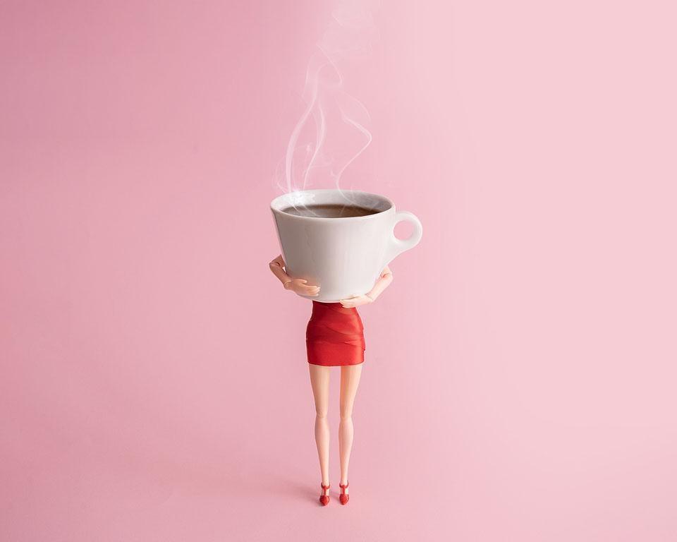 Lifestyle blogger, Bella Bucchiotti of xoxoBella, shares coffee Instagram captions and coffee puns that every coffee lover needs. 