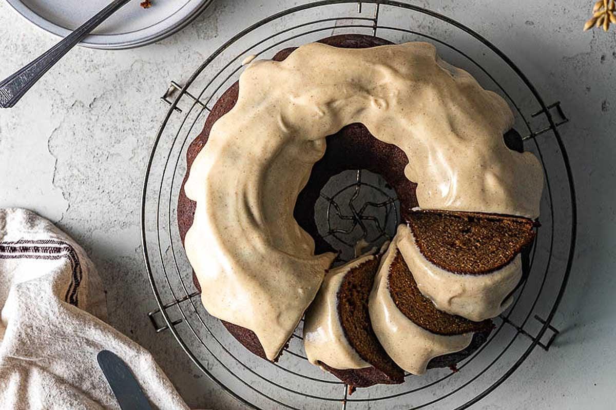 Κέικ Bundt Τζίντζερμπρεντ.