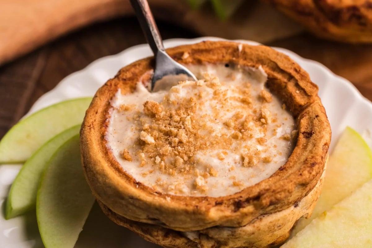 Μπολ Cheesecake με Γεύση Cinnamon Toast Crunch.