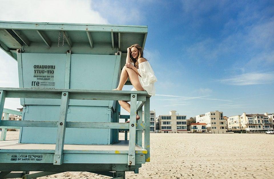 Η blogger Bella Bucchiotti του xoxoBella μοιράζεται την εμπειρία της διαμονής της στο The Kinney στο Venice Beach. Μαζί με λεπτομέρειες για το πολύχρωμο ξενοδοχείο, μοιράζεται τοιχογραφίες για επίσκεψη, μέρη για φαγητό και αξιοθέατα.
