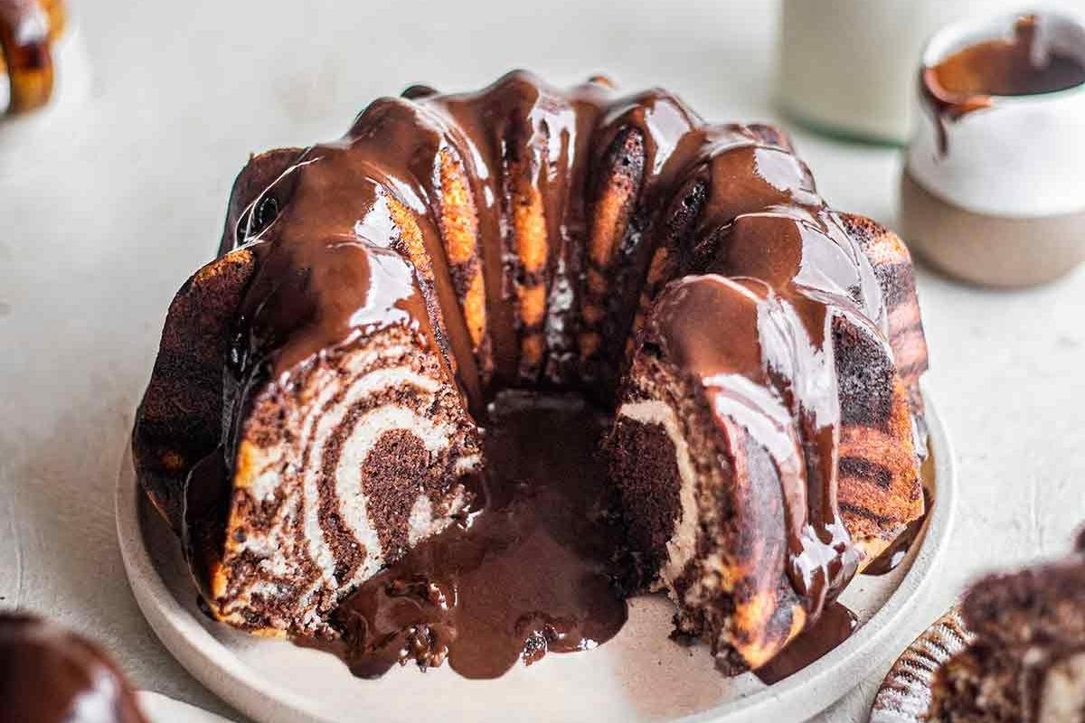 Κέικ Bundt Ζέβρα (Μαρμάρινο Κέικ).