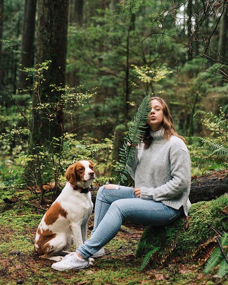 Η blogger Bella Bucchiotti του xoxoBella.com μιλά για τον σκύλο της, τον Brittany Spaniel της, τον Beau, και γιατί αγαπά τον σκύλο της.