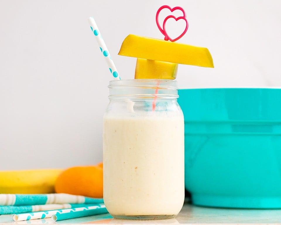 Τροπικό Smoothie με Ανανά και Μάνγκο