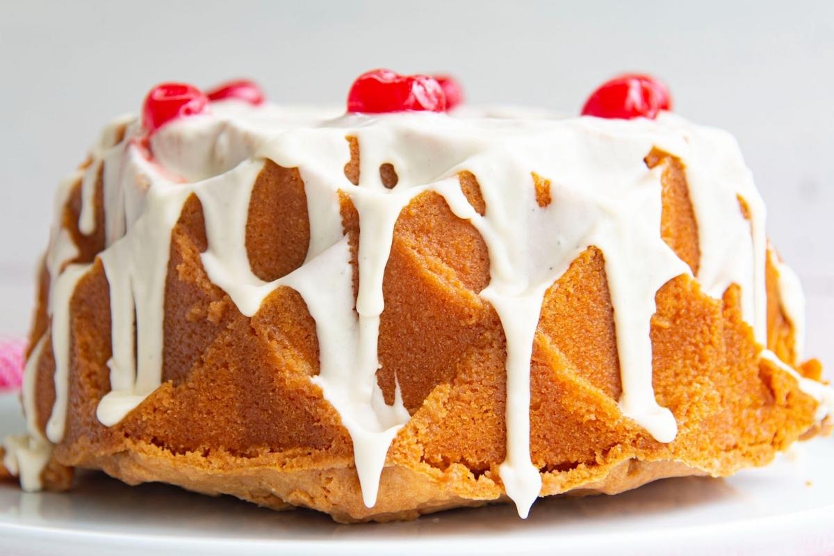 Κέικ Bundt Root Beer Float.