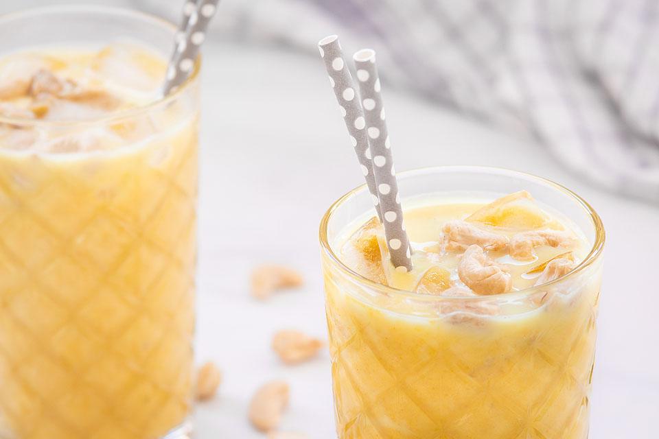 Smoothie μπανάνας με βούτυρο κάσιους.