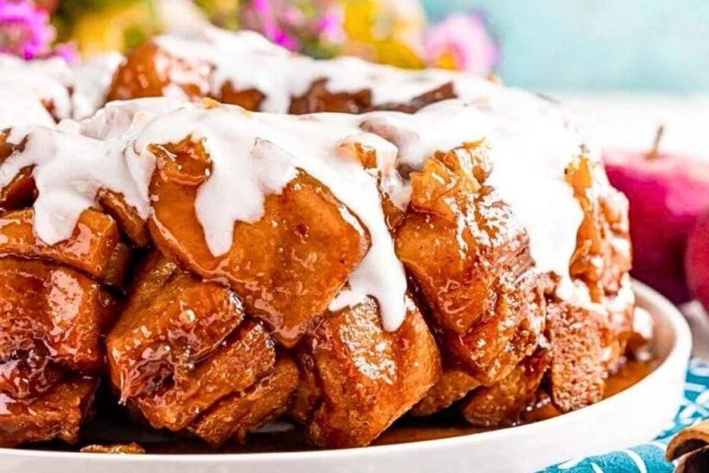 A bundt cake of moneky bread with plenty of apples and spices.