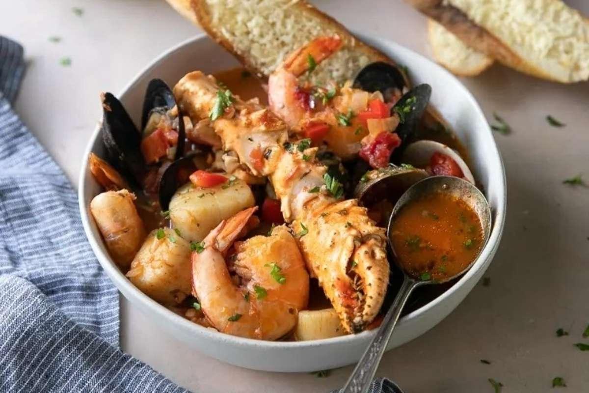 Συνταγή Cioppino (Στιφάδο Θαλασσινών).