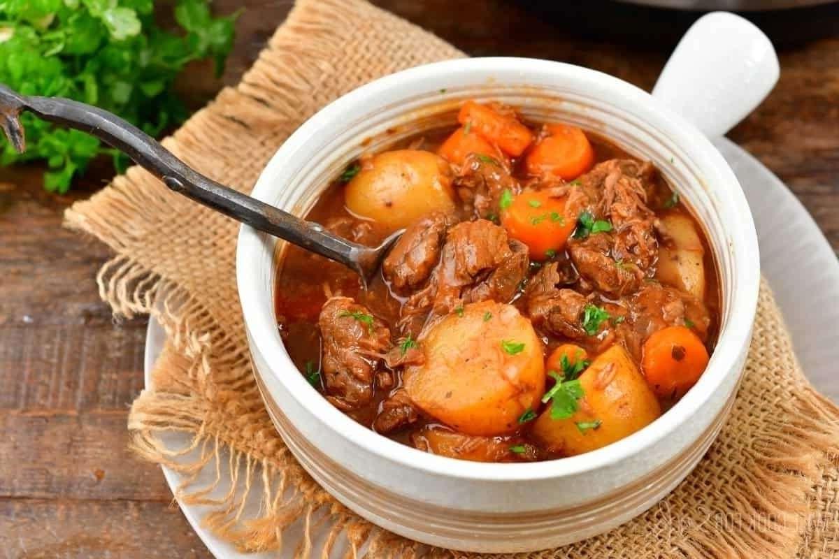 Μοσχαρίσιο Στιφάδο σε Instant Pot.