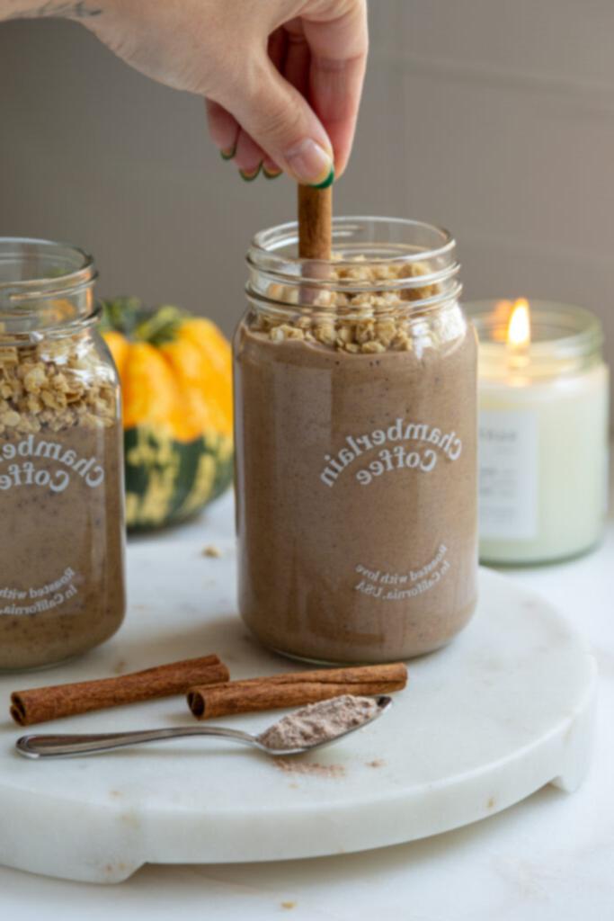 Σμούθι Πρωτεΐνης Τσάι Κανέλας 2 cinnamon chai protein smoothie
