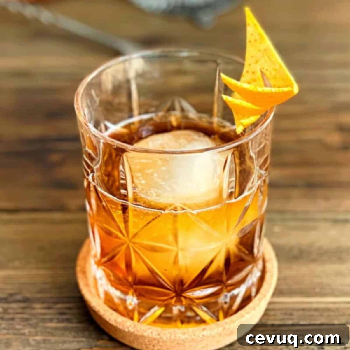 Συνταγή Κοκτέιλ με Μπίτερς Μαύρης Καρυδιάς 2 black-walnut-social-cocktail
