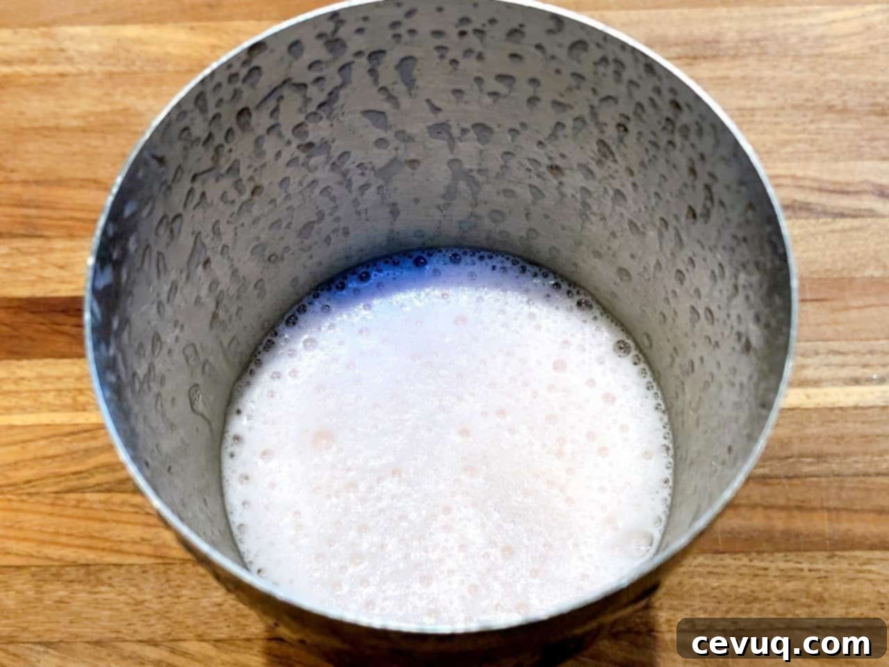Συνταγή Πίσκο Σάουερ Λεβάντας 6 Σαγκουίνι Pisco Sour μετά από ξηρό ανακάτεμα στο σέικερ