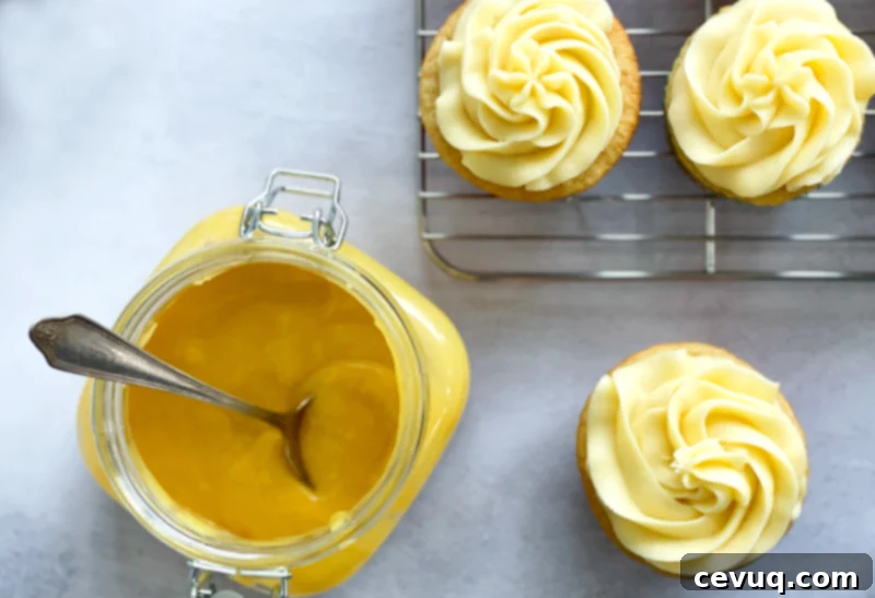 Κάπκεϊκ φρούτου του πάθους 4 cupcakes φρούτου του πάθους με κρέμα φρούτου του πάθους