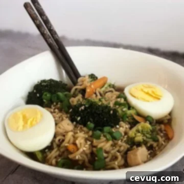 Εύκολη Συνταγή για Ράμεν Νουντλς 5 Σπιτικό ramen με κοτόπουλο και αυγό βραστό
