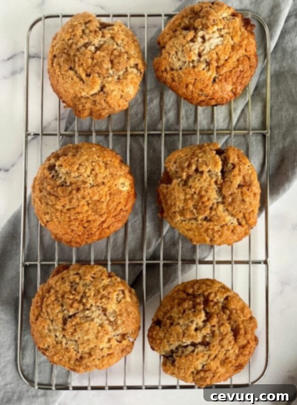 Καφές Κέικ Τσάι Μάφιν 12 Επιφάνεια ψημένων muffins chai με επικάλυψη streusel.