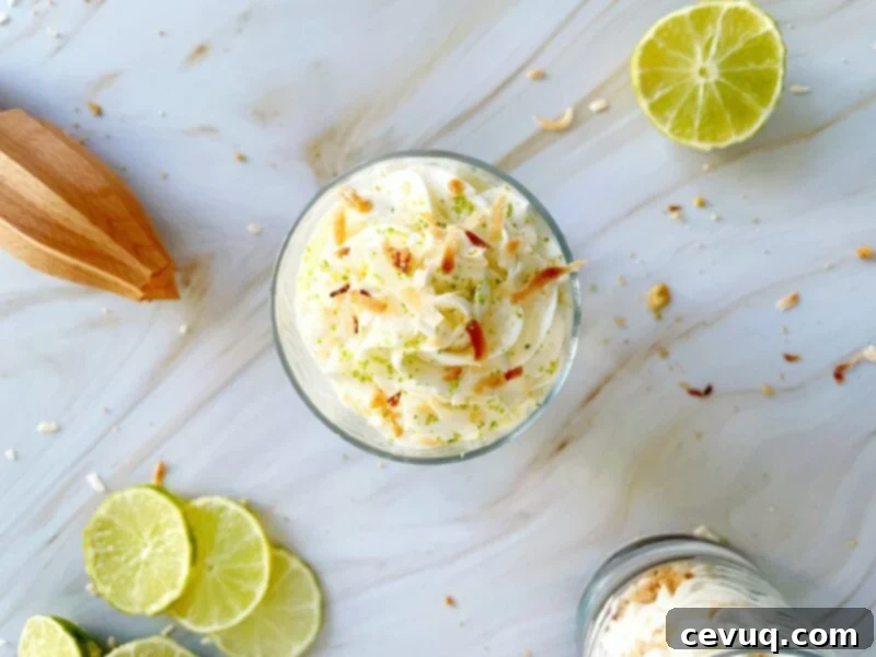 Δροσερά Παρφέ Τσίζκεϊκ Λάιμ-Καρύδα 3 top of lime and coconut parfait
