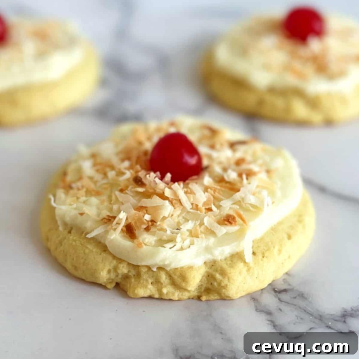 Μπισκότα Piña Colada: Η Αντιγραφή της Συνταγής του Crumbl 3 crumbl copycat pina colada cookies