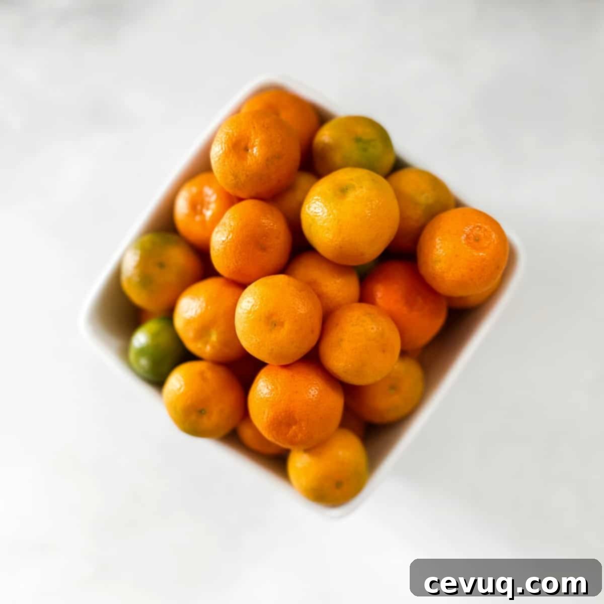 Κάλαμανσι Μαργαρίτα 4 a bowl of ripe calamansi limes.