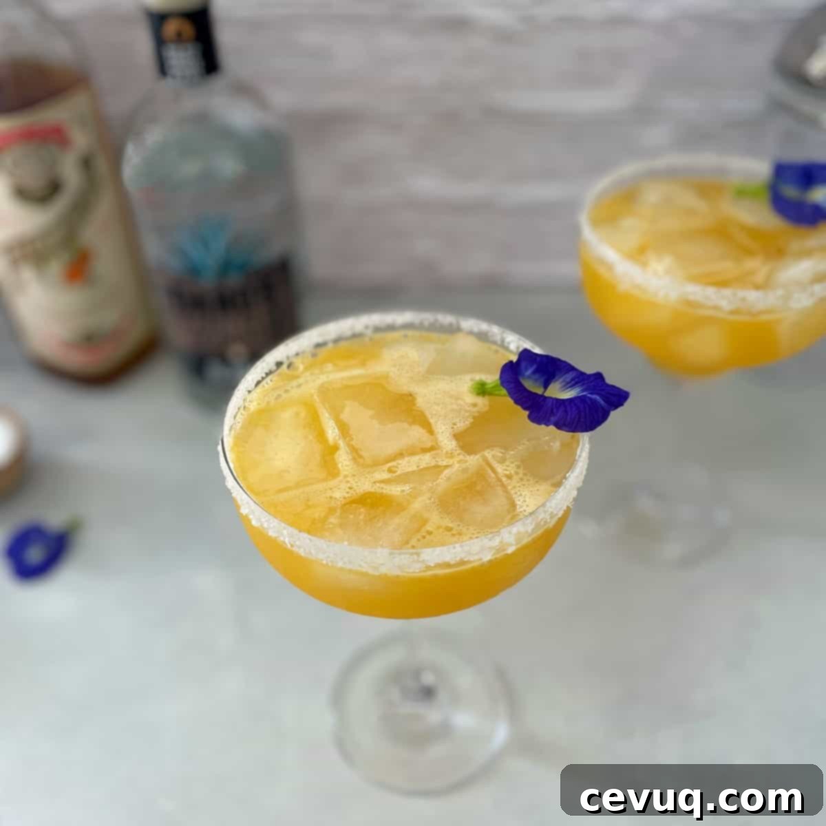 Πασιφλόρα Μαργαρίτα 3 passion fruit margarita made with Danos Tequila.