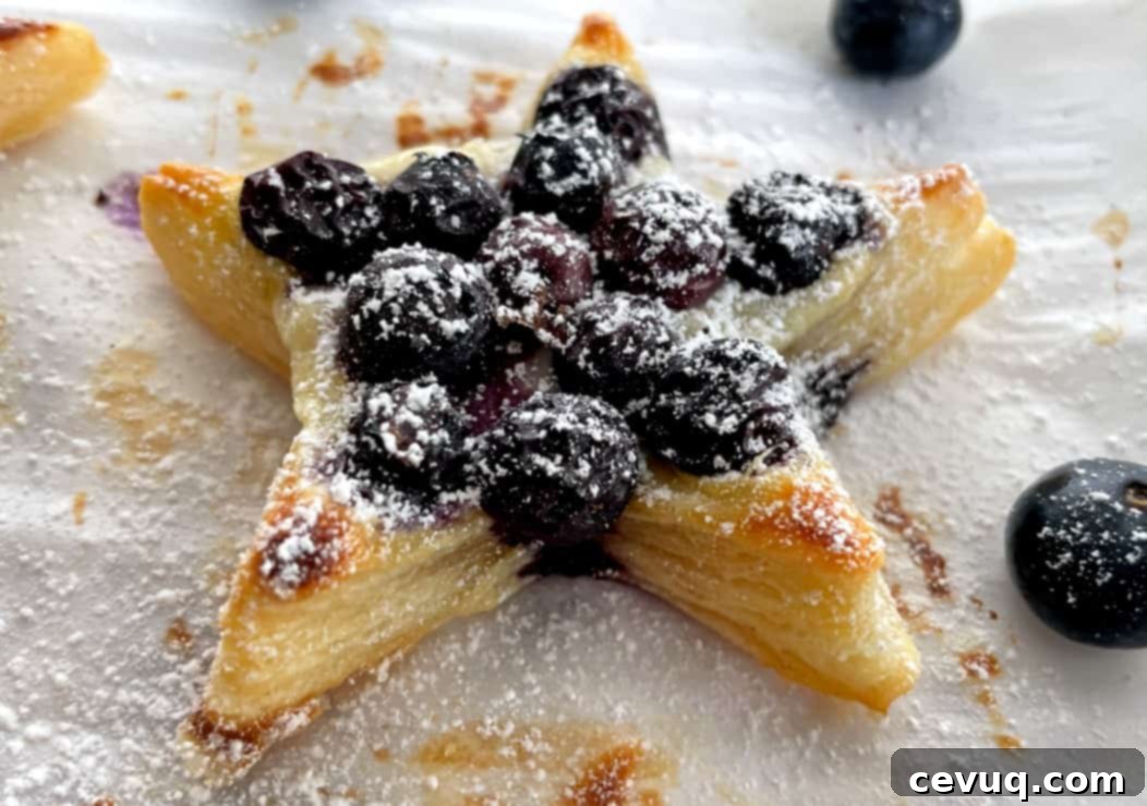 Γρήγορη και Εύκολη Σφολιάτα 3 puff pastry star with blueberries