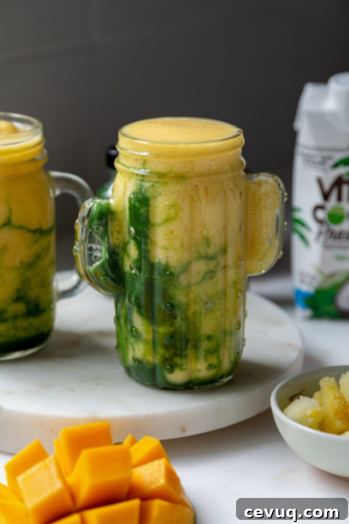 Smoothie με Τροπικά και Πράσινα 3 τροπικό smoothie με πράσινα