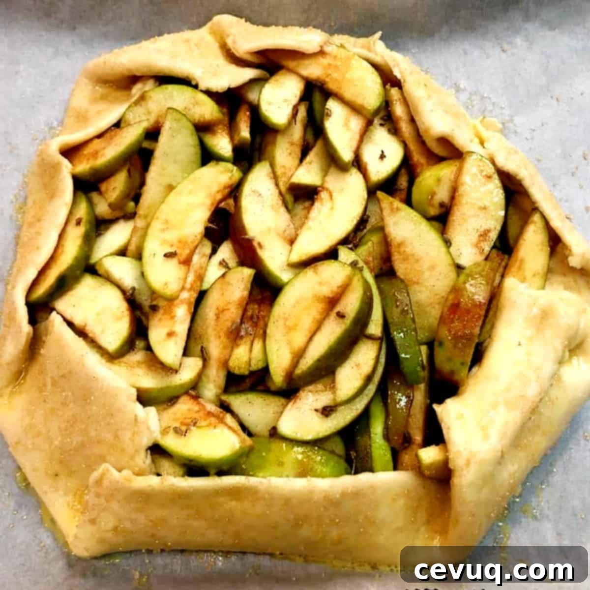 Συνταγή για Γκαλέτα Μήλου με Λεβάντα 8 unbaked apple lavender galette.