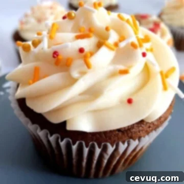 Κρέμα Καραμέλας Μήλου 7 pumpkin molasses cupcakes with caramel apple frosting and fall sprinkles