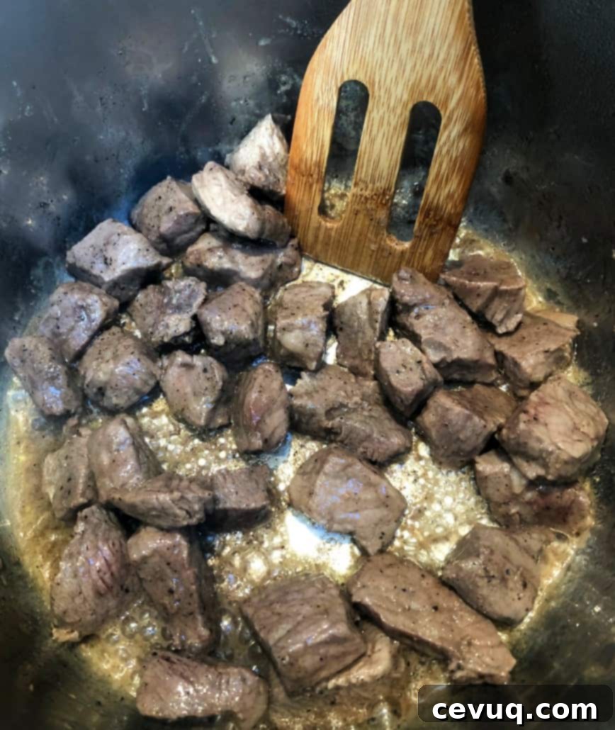 Μοσχαρίσιο Στιφάδο στην Instant Pot από κατεψυγμένα 4 Μοσχάρι Instant Pot μετά το καβούρντισμα.