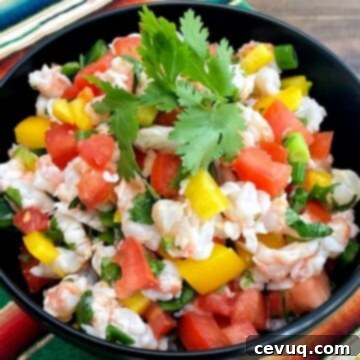 Το Απόλυτο Σεβίτσε Γαρίδας 9 shrimp ceviche in a bowl