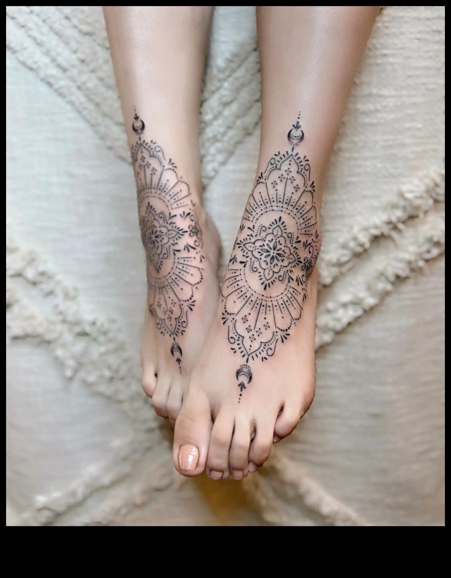 Διακοσμητικά στον αστράγαλο Ανακαλύψτε τον κόσμο των μικροσκοπικών αριστουργημάτων 4 Διακοσμήσεις στον αστράγαλο: Ανακαλύψτε αριστουργήματα σε μινιατούρες