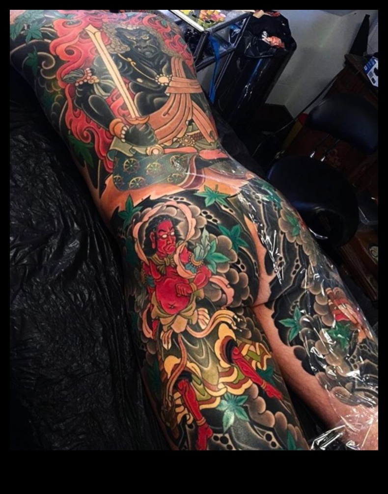 Τολμηρές πινελιές Αριστοτεχνική δεξιοτεχνία στο Back InkΜια βιτρίνα των καλύτερων παραδειγμάτων μελάνης πλάτης, από το παραδοσιακό ιαπωνικό τατουάζ έως τα μοντέρνα αμερικανικά στυλ. 4 Τολμηρές πινελιές: Αριστοτεχνική δεξιοτεχνία στο πίσω μελάνι