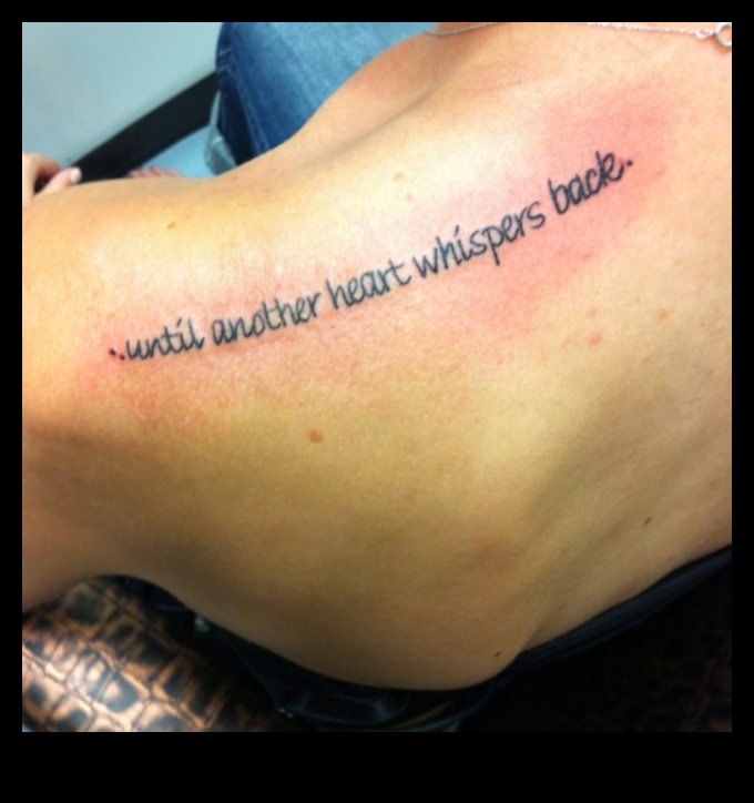 Whispers of Love: Ζευγάρι Τατουάζ με Ατελείωτη Σημασία