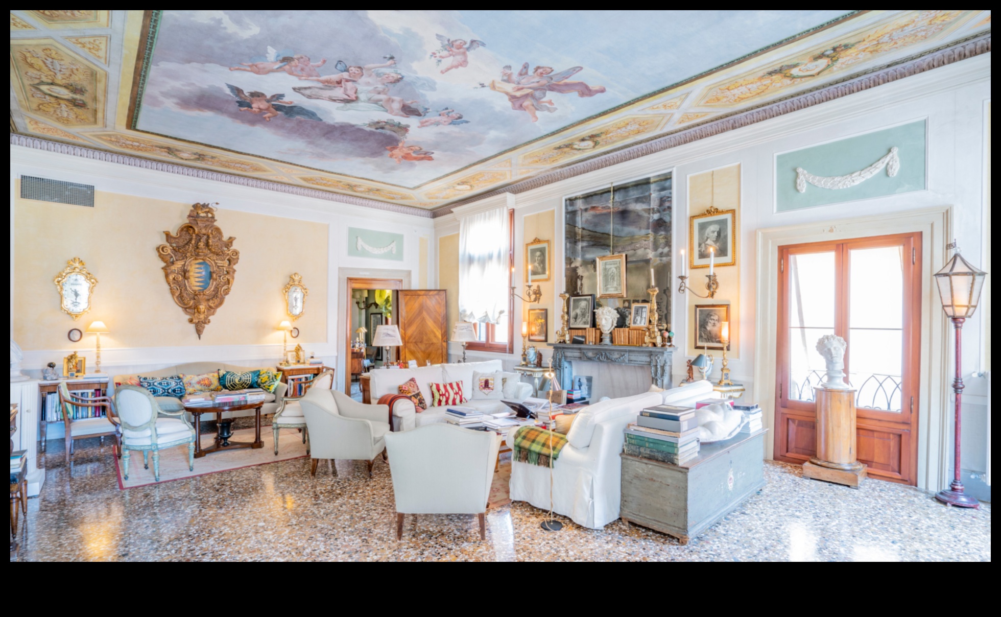 Palatial Splendors: The Opulent Designs of Ancient Architecture