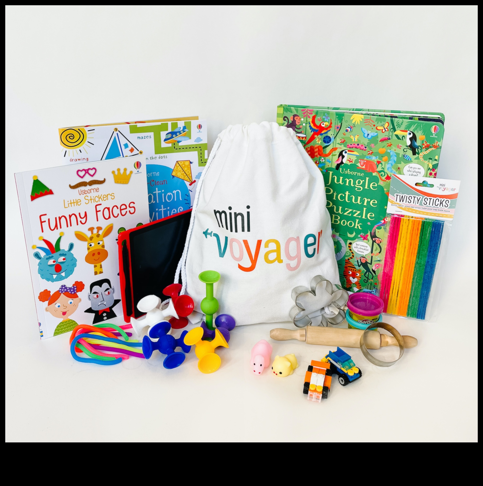 Adventure Awaits 7 Must-Have Ταξιδιωτικά Αξεσουάρ για το Jetsetter 1 Adventure Awaits: Travel Accessories for the Jetsetter