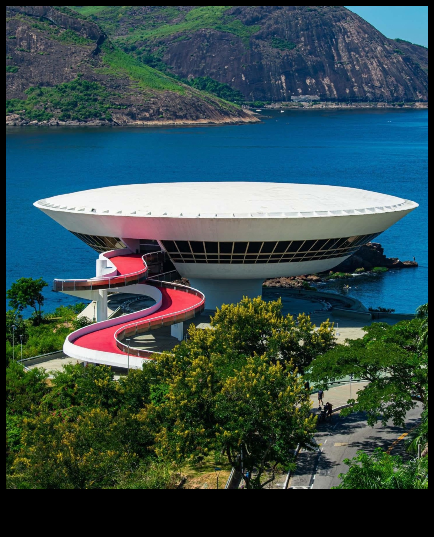 Eclectic Expeditions: Diverse Journeys in Contemporary Photography