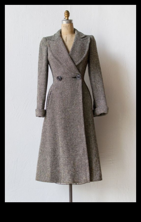 Ephemeral Elegance: Chronicles Crafted on Ankles