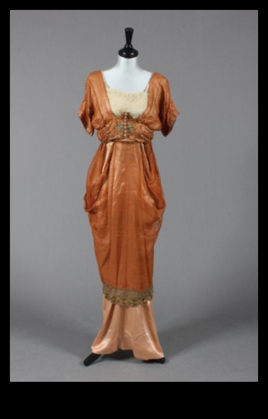 Ephemeral Elegance: Chronicles Crafted on Ankles