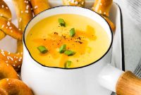 Creamy Beer Cheese Dip Recipe for Parties and Game Day