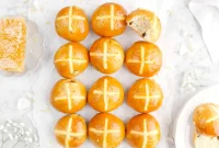Classic Hot Cross Buns Recipe for Soft, Spiced Easter Buns