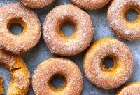 Pumpkin Spice Baked Donuts with Cinnamon Glaze