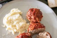 Mini Turkey Meatloaf Muffins: Muffin Tin Recipe for Quick Dinners