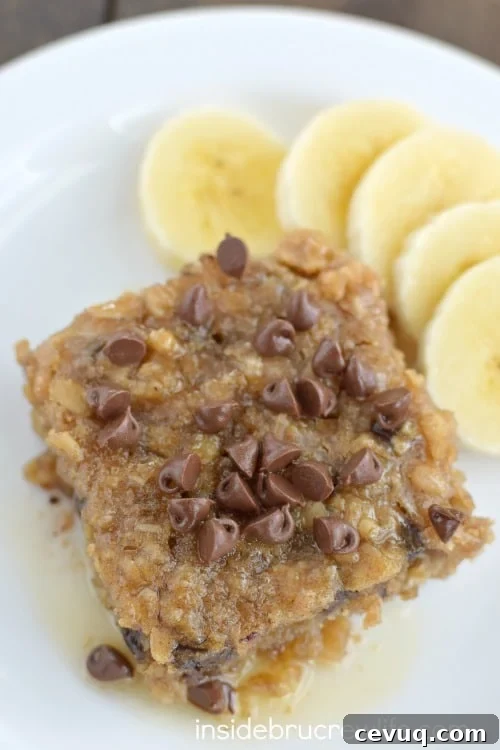 Peanut Butter Chocolate Chip Baked Oatmeal