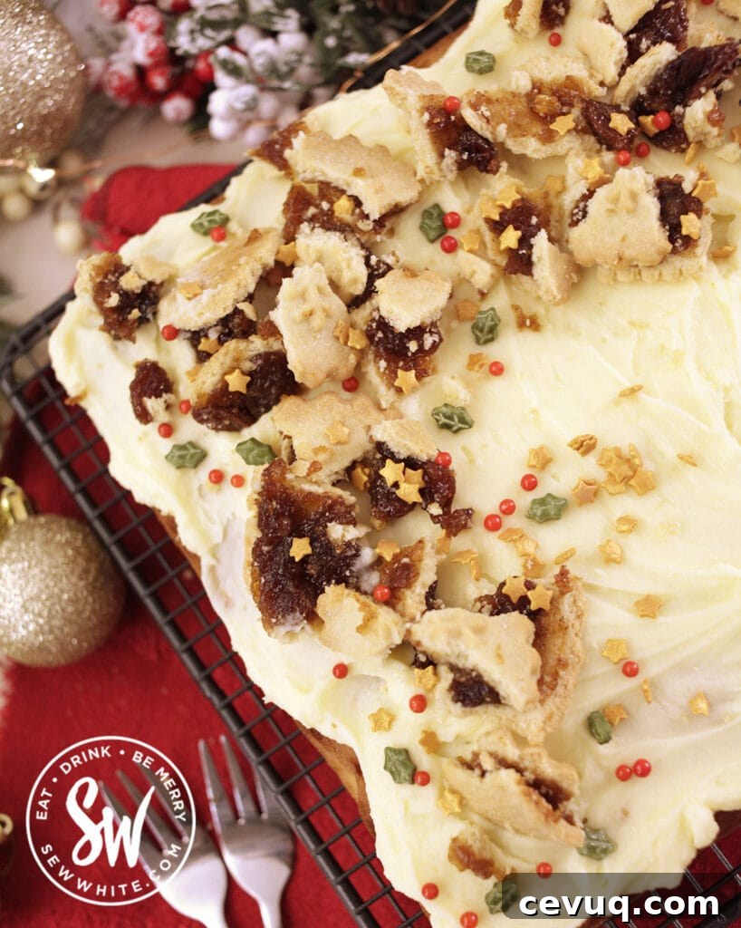 Mincemeat Cake: Festive Mince Pie Layer Cake Recipe 13 img 28455 18