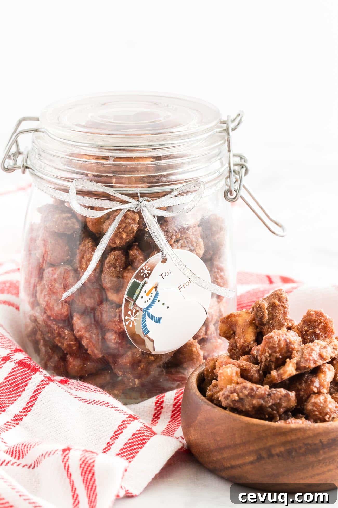 holiday mason jar gift with crock pot candied nuts recipe