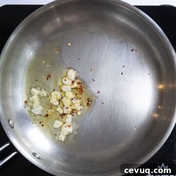 sauteing garlic and crushed red pepper