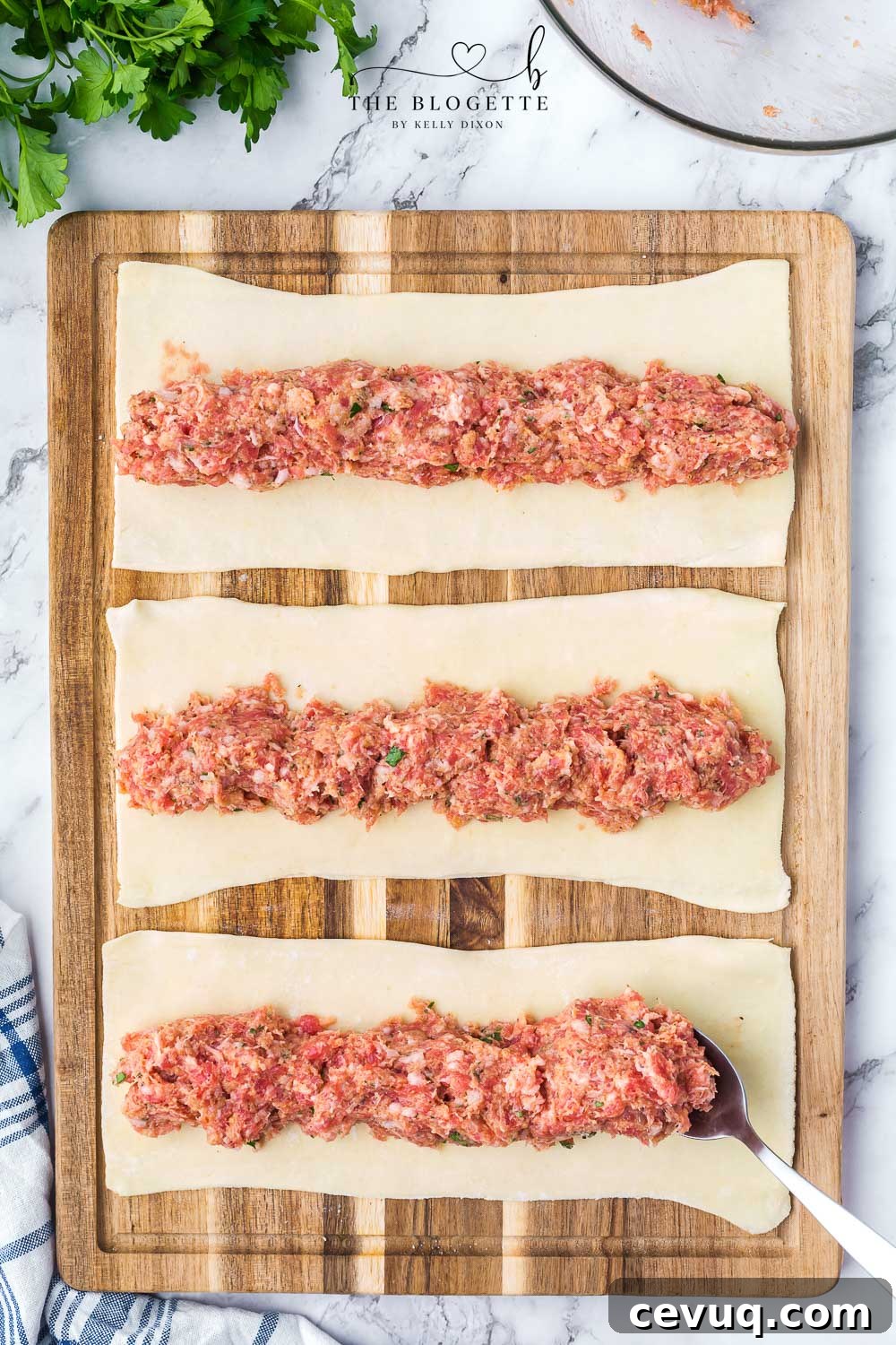 Meat mixture in pastry dough