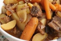 Slow Cooker Beef Stew: Flavorful Comfort in One Pot