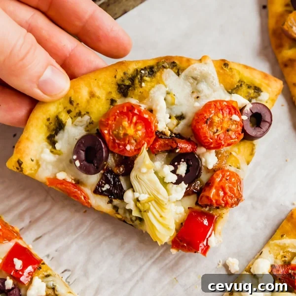 Need a good, meatless dinner or appetizer? This Roasted Vegetable Flatbread delivers!