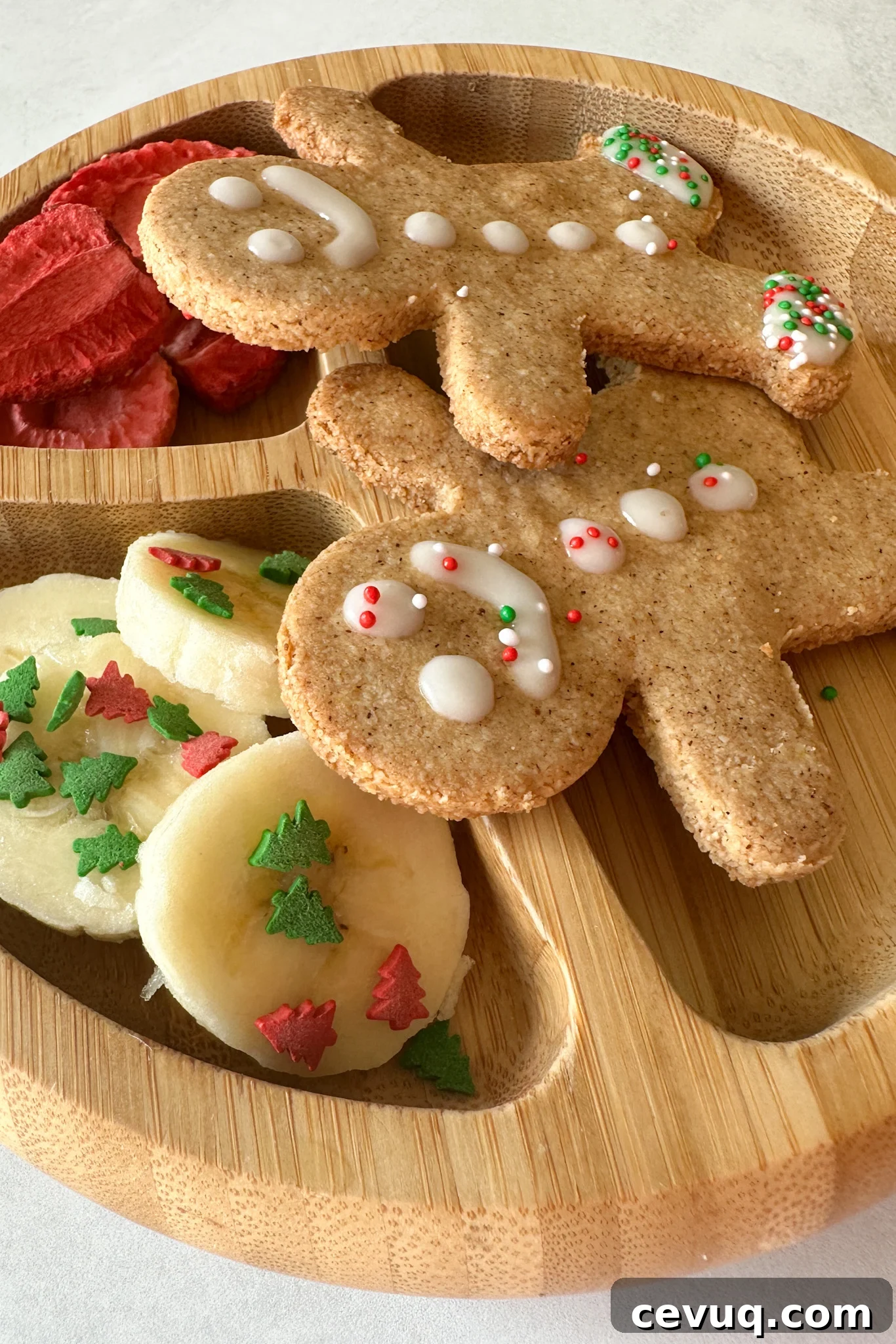 Gingerbread cookies without molasses.