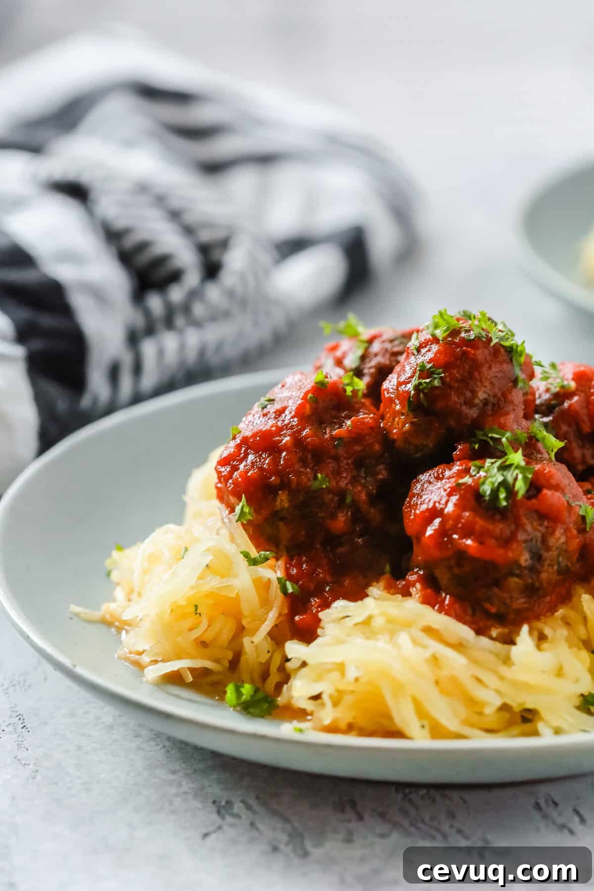 Whole30 Low-Carb Spaghetti Squash With Meatballs